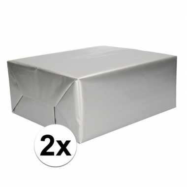 2x inpakpapier/cadeaupapier zilver 200 x 70 cm op rol