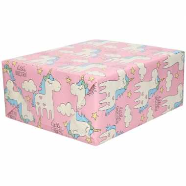 Rollen inpakpapier/cadeaupapier roze met eenhoorn figuren 200 x 70 cm
