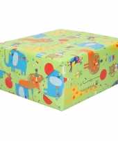 1x rol inpakpapier cadeaupapier groen met dieren design 200 x 70 cm