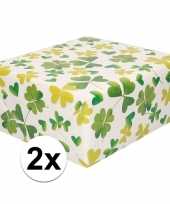 2x inpakpapier cadeaupapier wit met klavertjes 200 x 70 cm