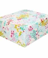 Inpakpapier cadeaupapier wit gekleurde bessentakjes 200 x 70 cm