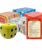 Sinterklaasspel met gele dobbelsteen en 5x inpakpapier rollen
